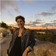 Profesora nativa de francés da clases a distancia